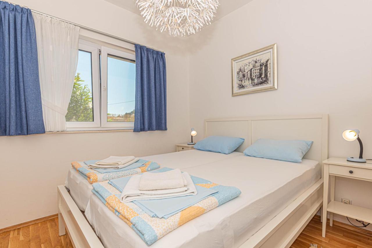 Apartments Villa Tribunj Tribunj  Ngoại thất bức ảnh