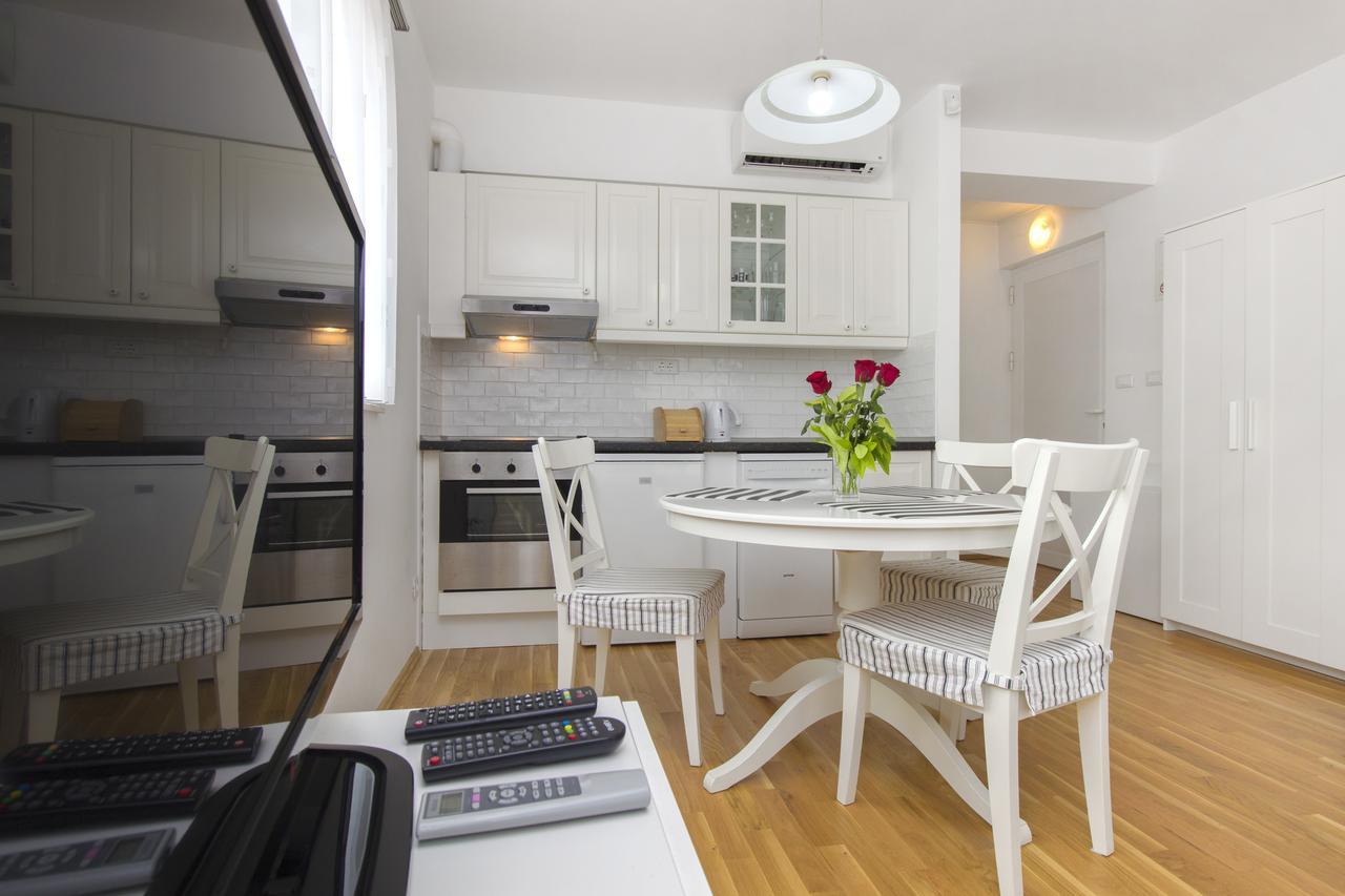 Apartments Villa Tribunj Tribunj  Ngoại thất bức ảnh