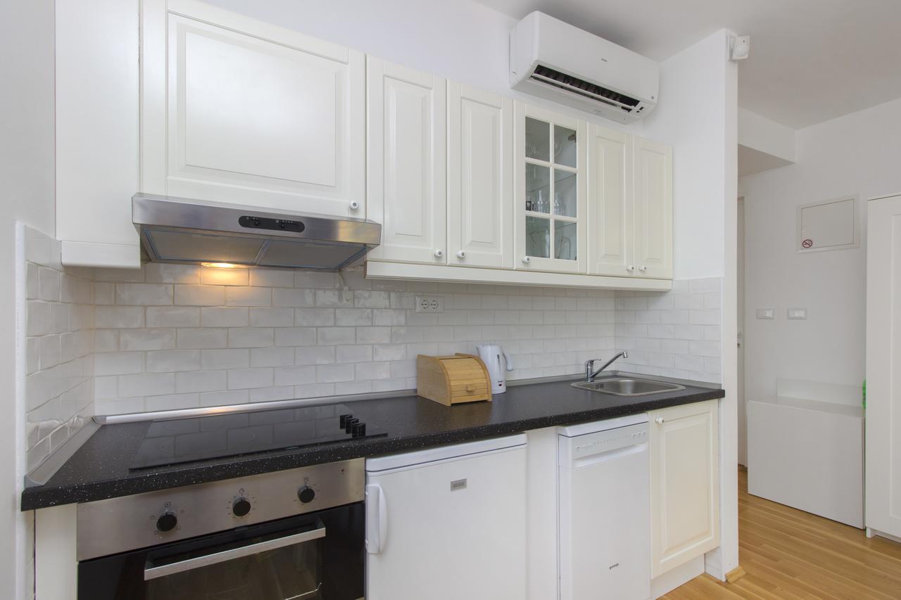 Apartments Villa Tribunj Tribunj  Ngoại thất bức ảnh