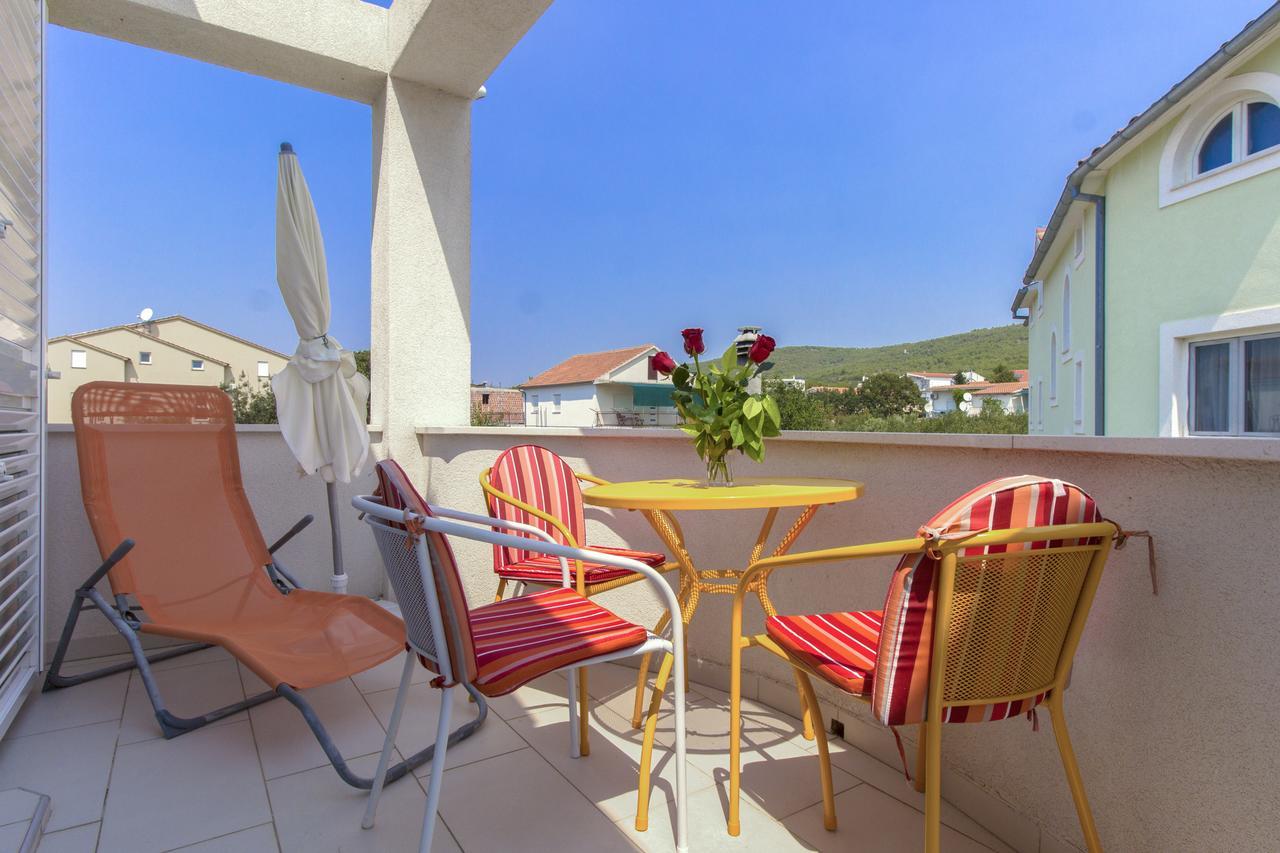 Apartments Villa Tribunj Tribunj  Ngoại thất bức ảnh
